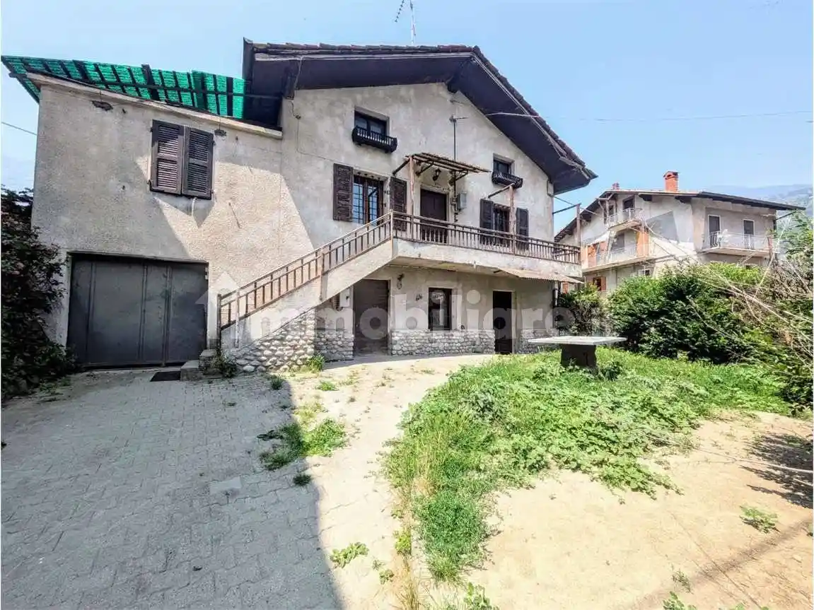 Casa indipendente in vendita a Saint-Marcel