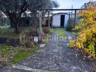 Casa indipendente in vendita a Luni