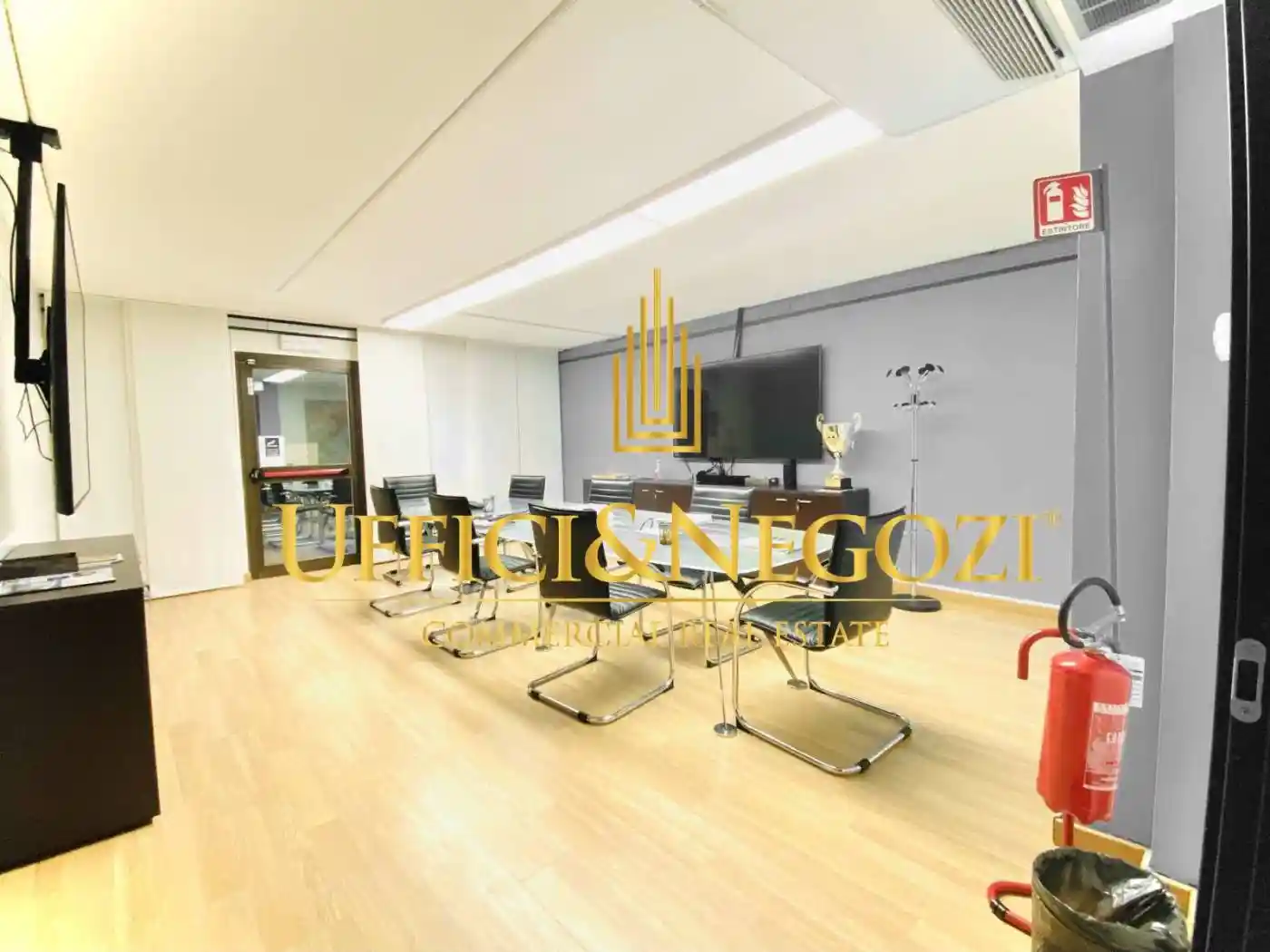 Palazzo - Edificio in affitto a Milano