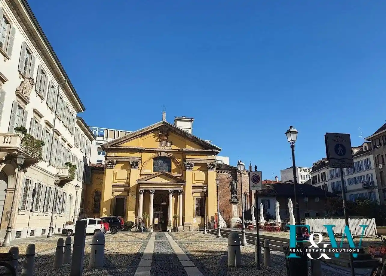 Quadrilocale piazza Borromeo, Carrobbio, Milano - foto 2
