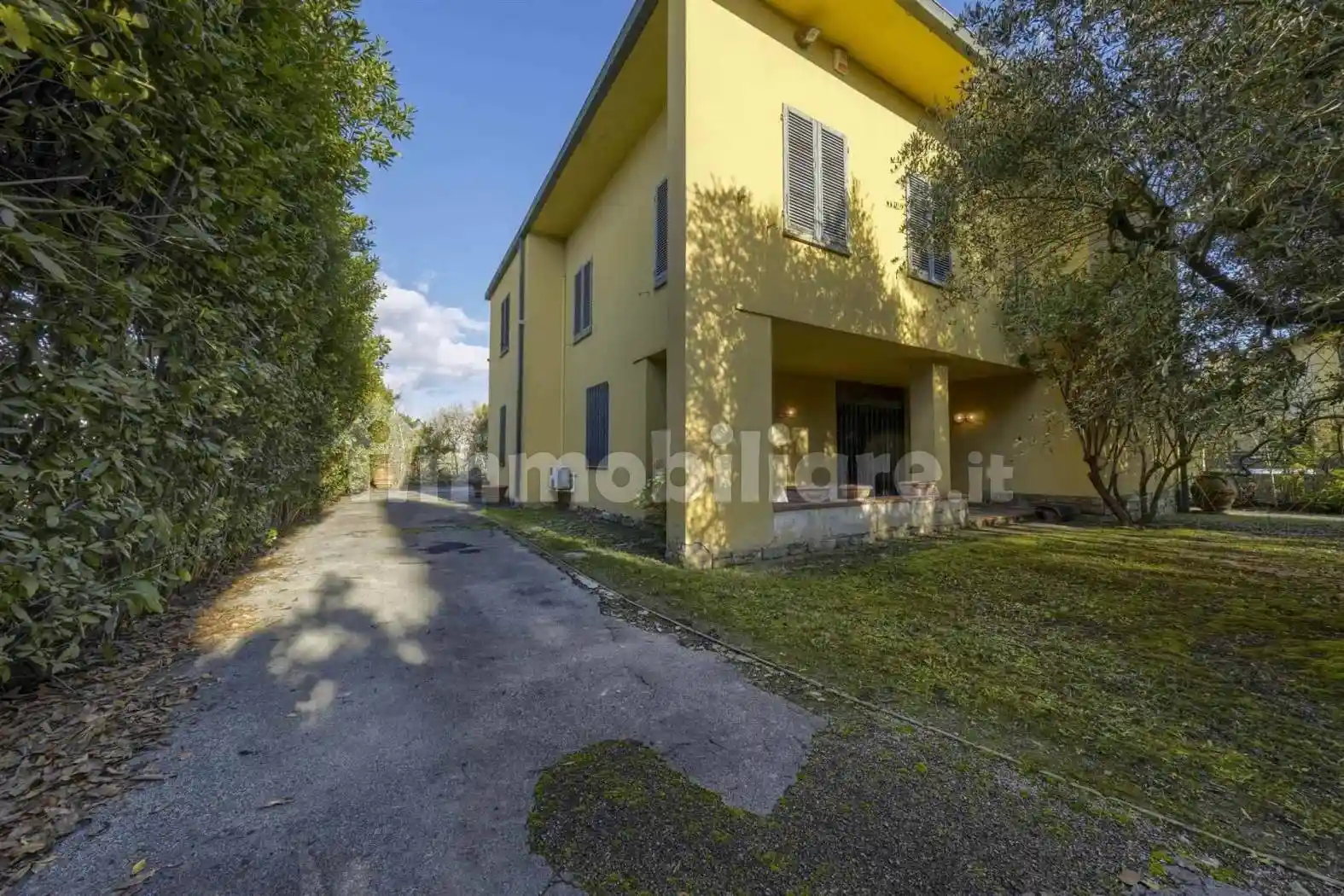 Villa in vendita a Campi Bisenzio