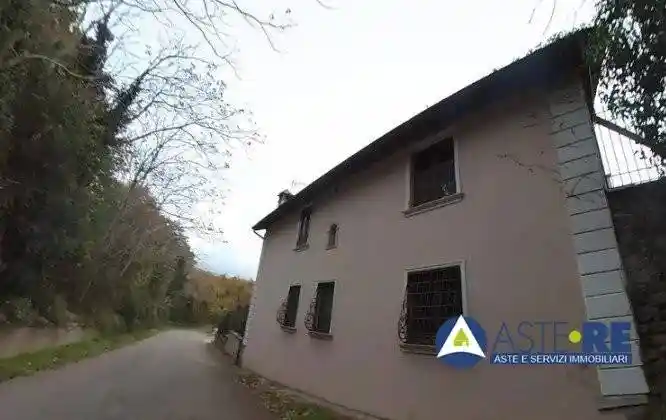 Appartamento in vendita a Viterbo