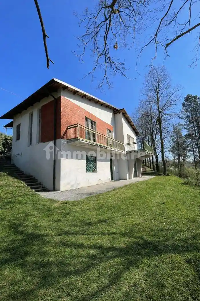 Villa in vendita a Monteu Roero