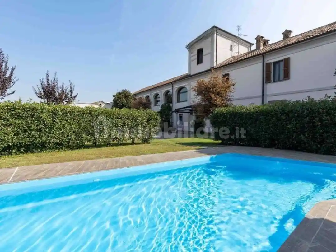 Rustico - Casale in vendita a Pezzana