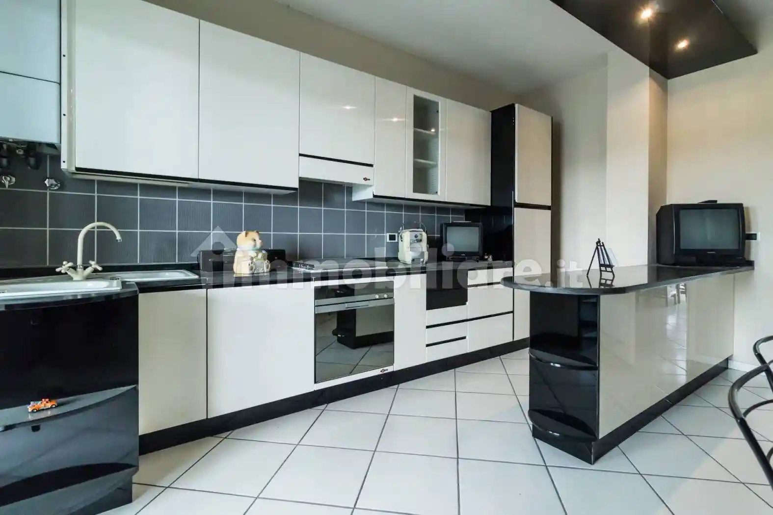 Quadrilocale via Mare Adriatico 100, Pierfelice, Spoltore - foto 2