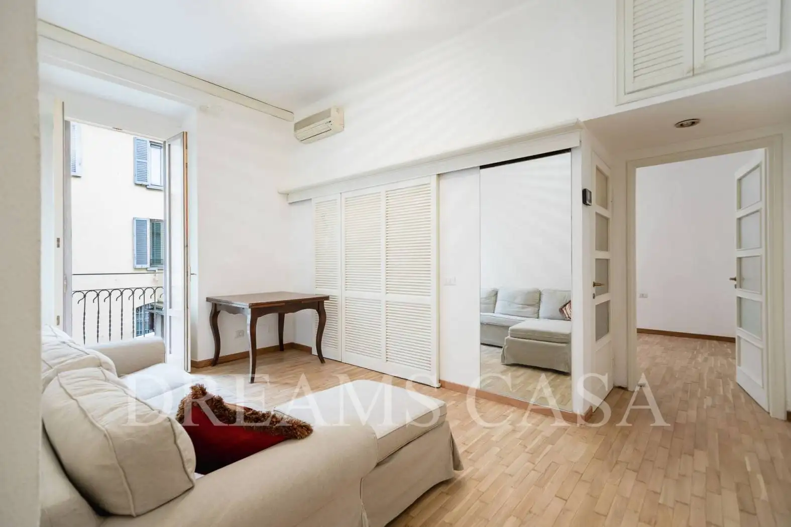 Appartamento in vendita a Milan