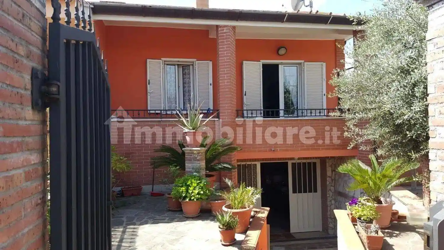 Villa in vendita a Cisterna di Latina