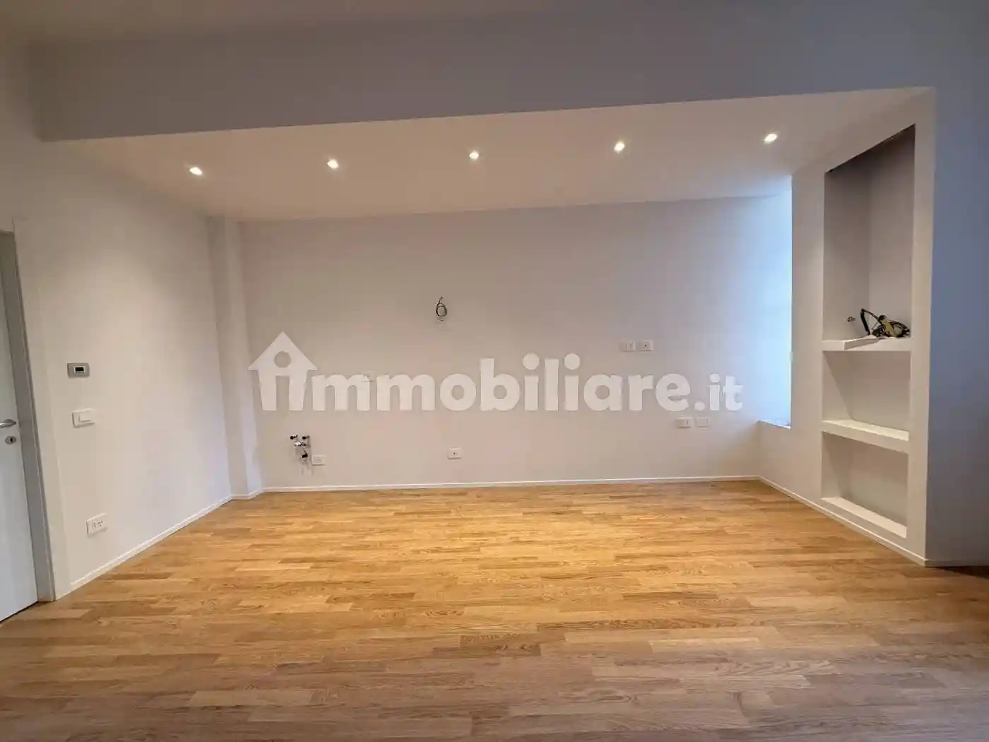 Bilocale via Luigi Porro Lambertenghi 34, Isola, Milano - foto 5
