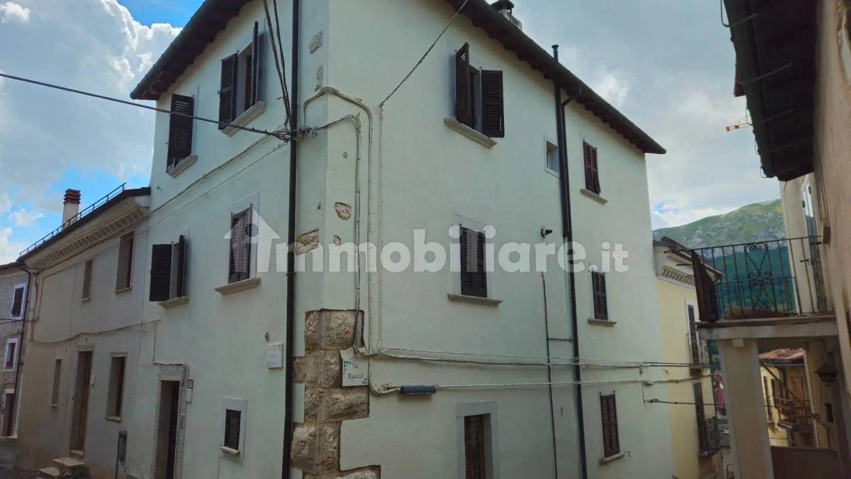 Appartamento in vendita a Rocca di Mezzo