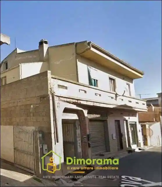 Appartamento in vendita a Uta