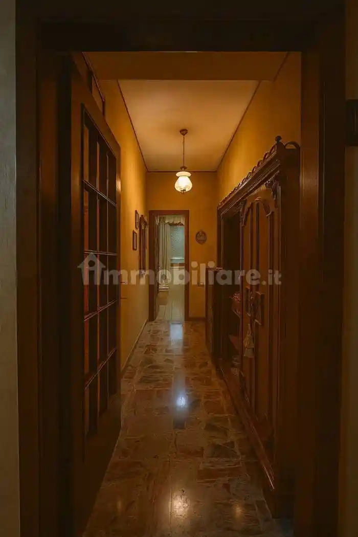 Appartamento via Ugo Foscolo 18, Centro, Crotone - foto 3