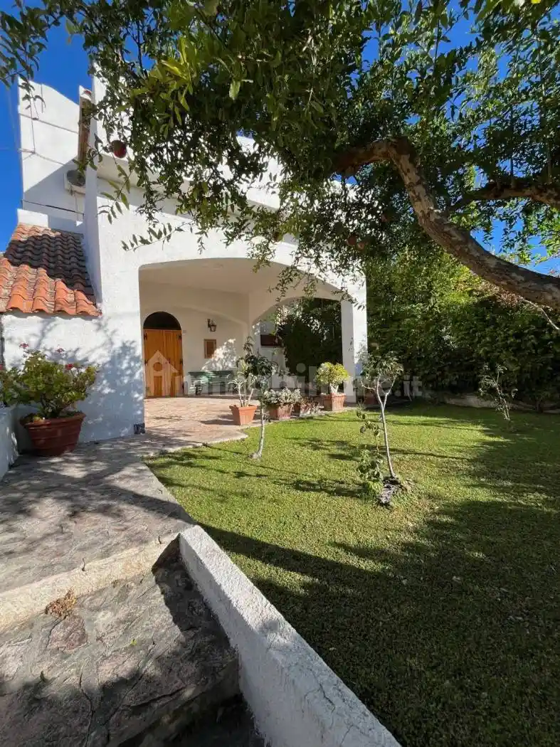 Palazzo - Edificio in vendita a Monte Sant'Angelo