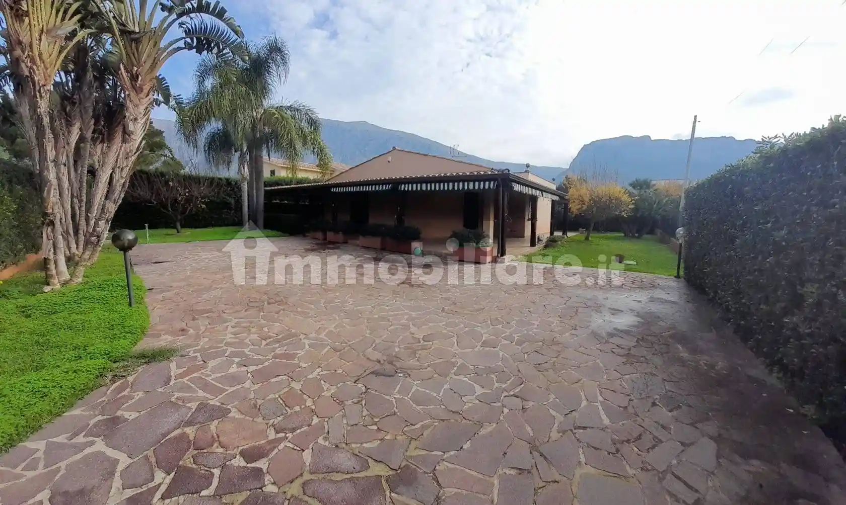 Villa in affitto a Cinisi