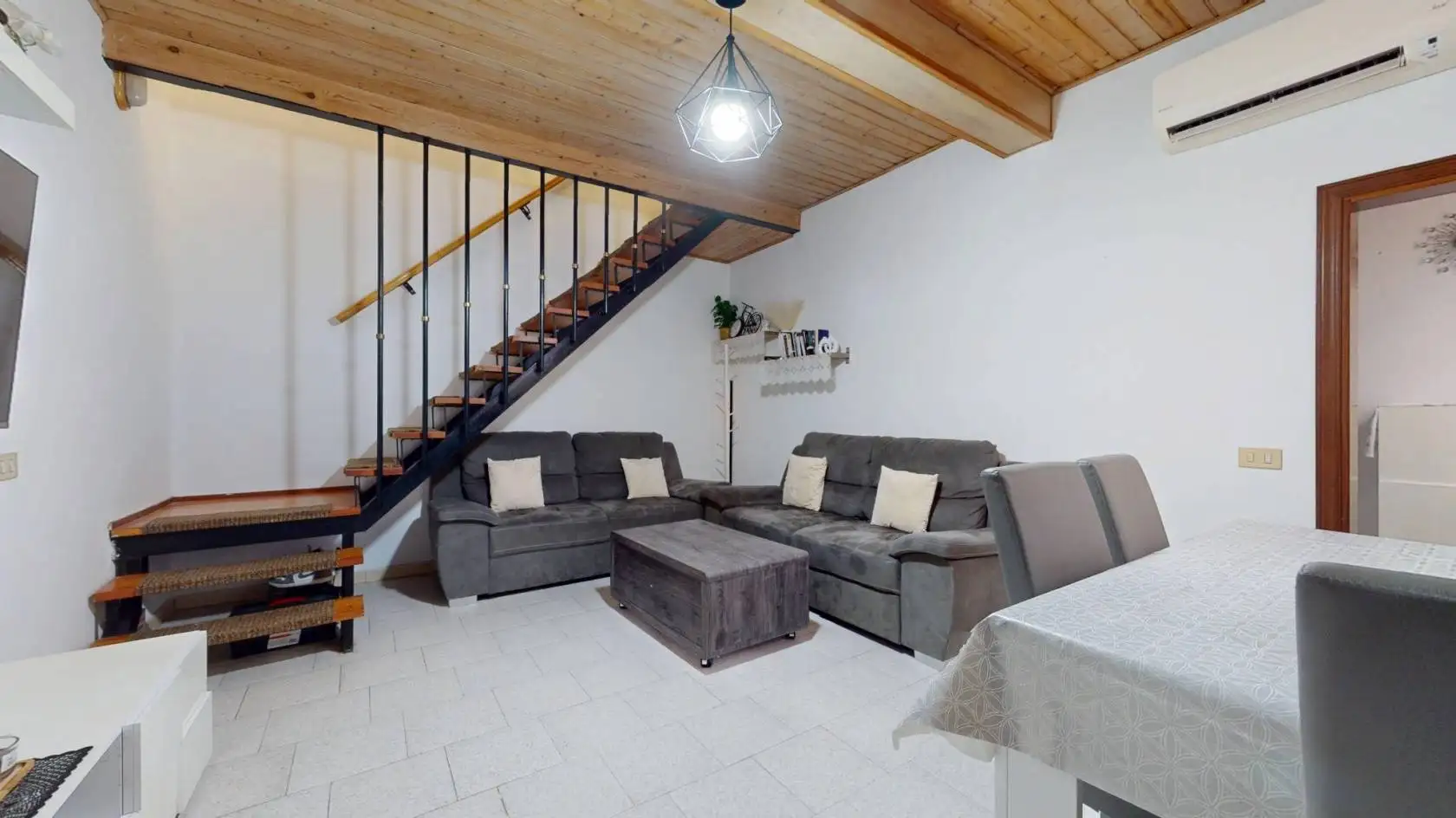 Casa indipendente in vendita a Castello d'Argile