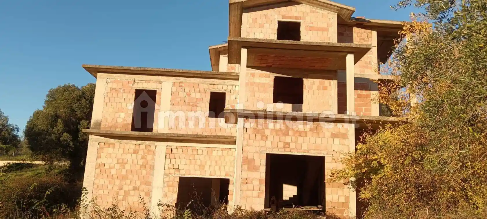 Rustico - Casale in vendita a Fara in Sabina