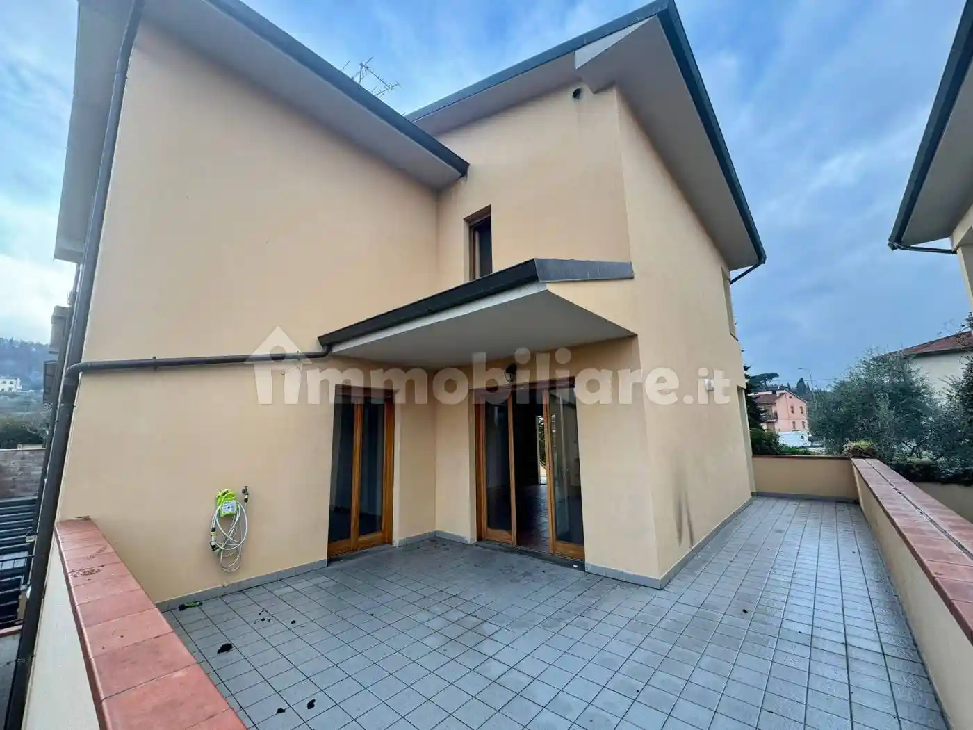 Casa indipendente in vendita a Arezzo