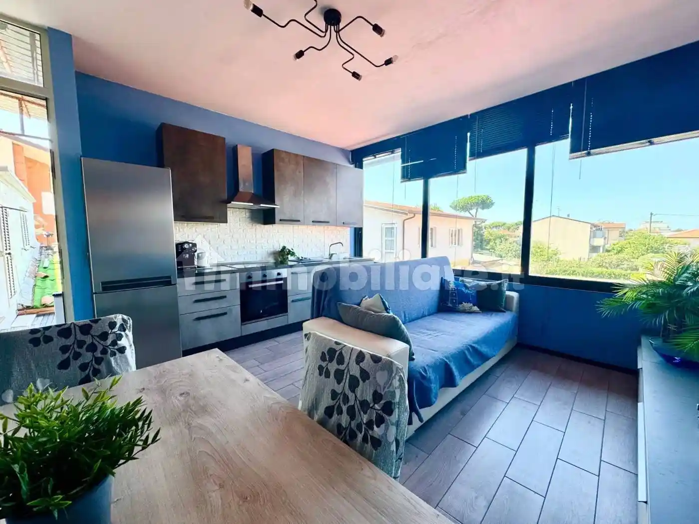 Appartamento in vendita a Viareggio