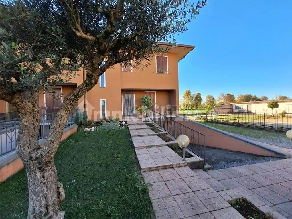 Villa in vendita a Soncino
