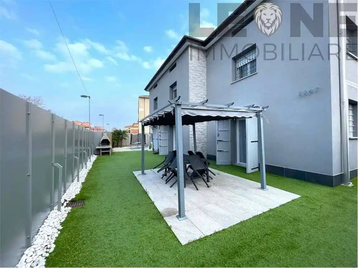 Villa in vendita a Savignano sul Panaro