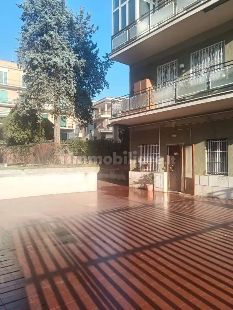 Bilocale via Giuseppe Girolami 18, Torrevecchia, Roma - foto 2