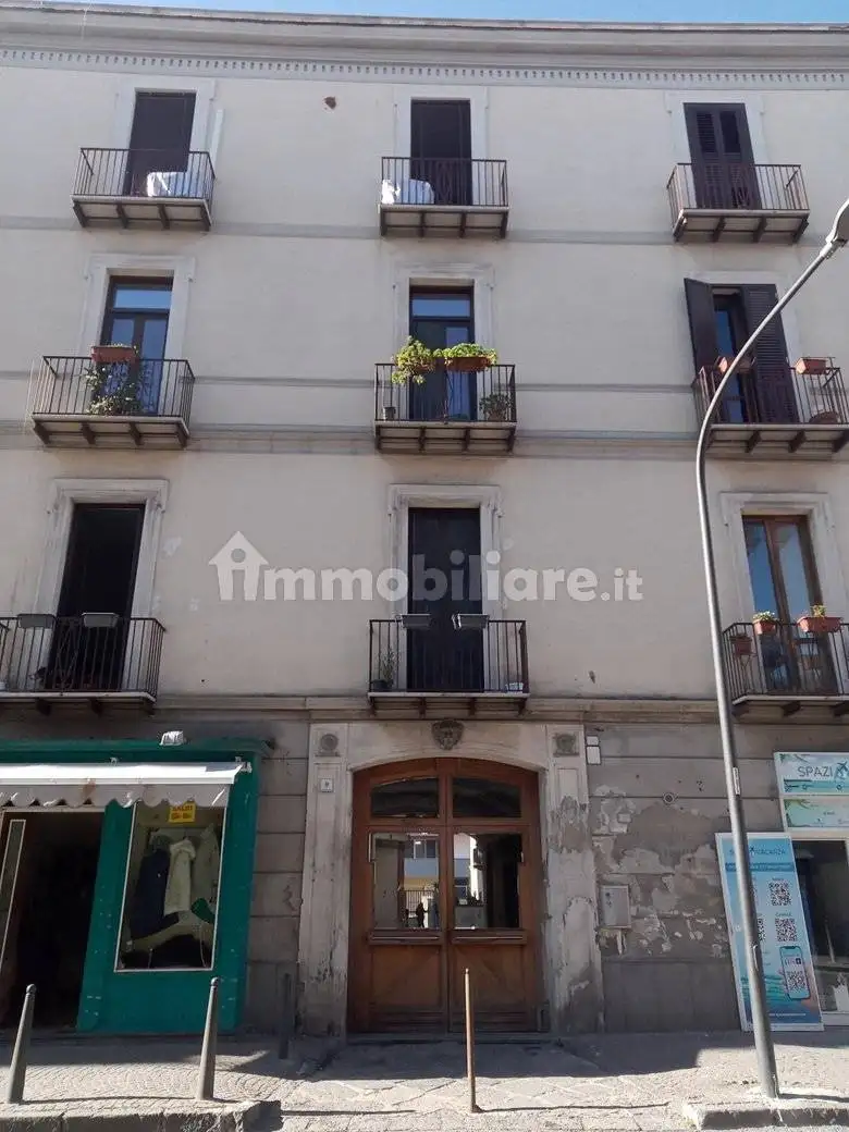 Appartamento in vendita a Pozzuoli