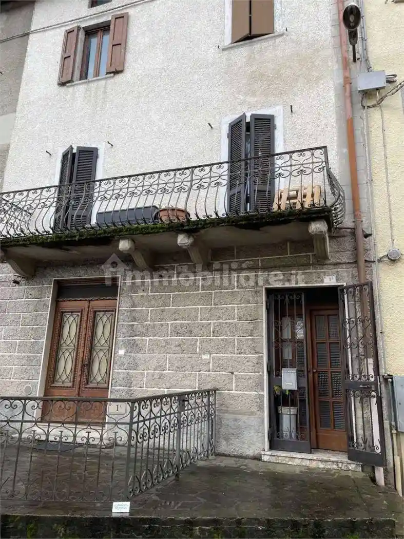 Appartamento in vendita a Sant'Omobono Terme