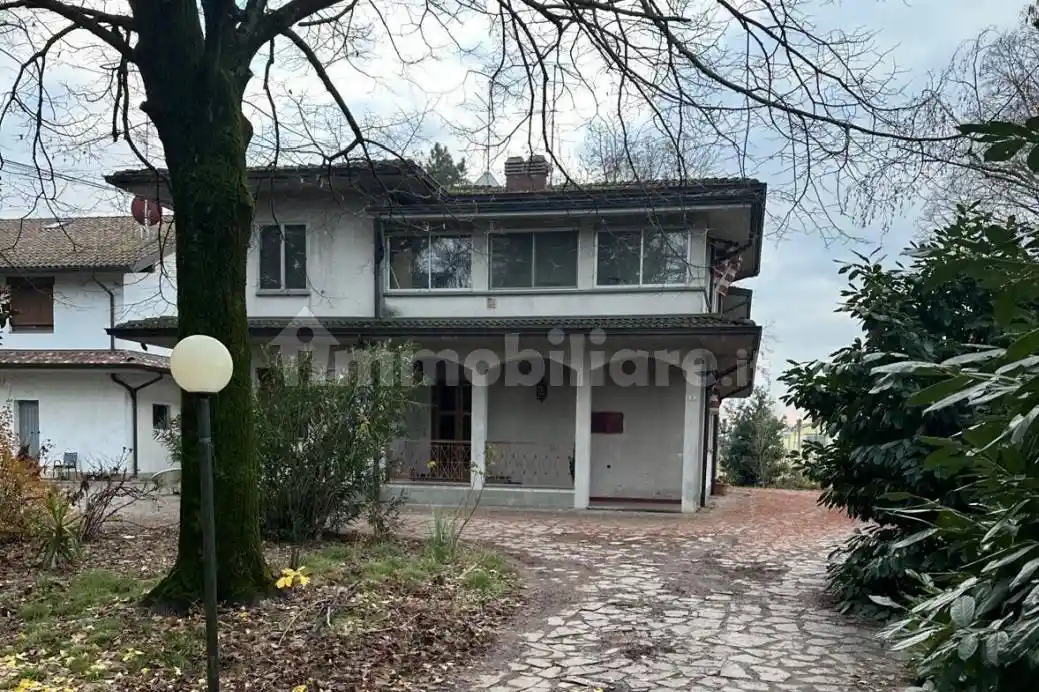 Villa in vendita a Castelfranco Emilia