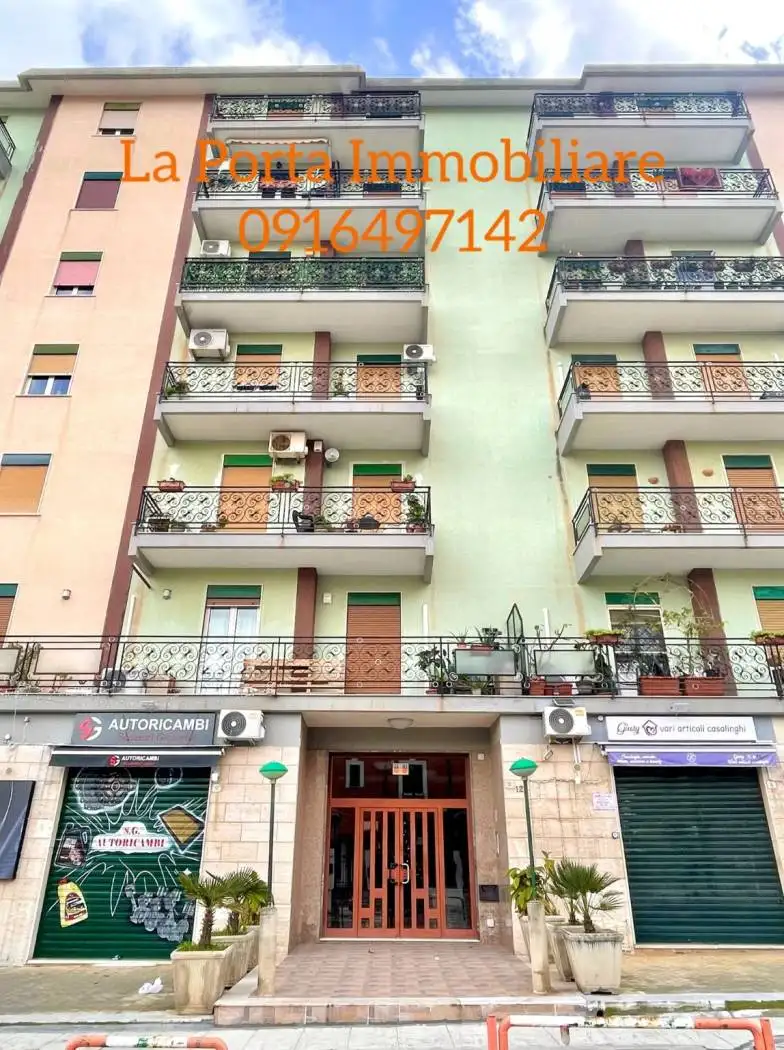 Appartamento in vendita a Palermo