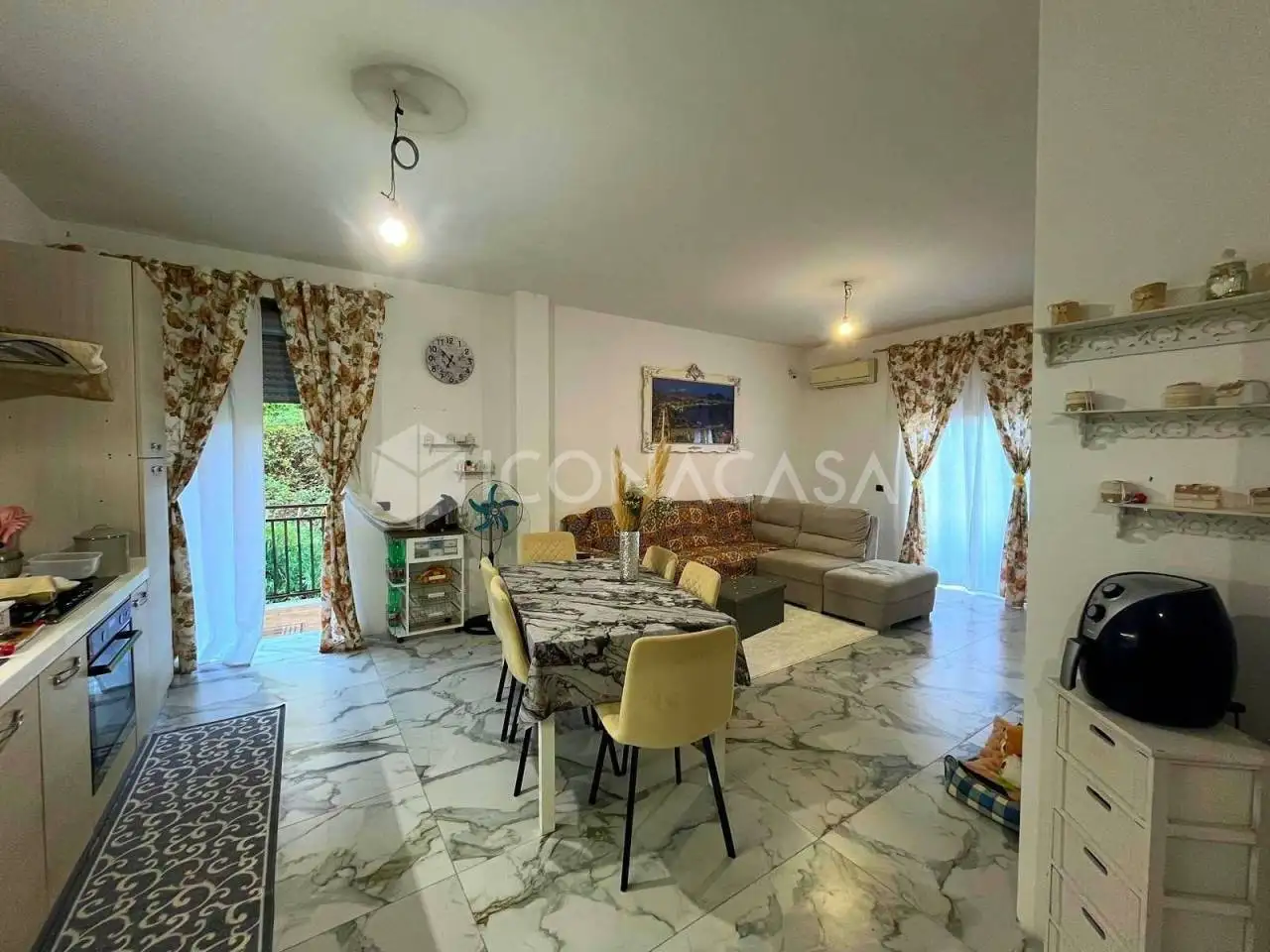 Appartamento in vendita a Napoli