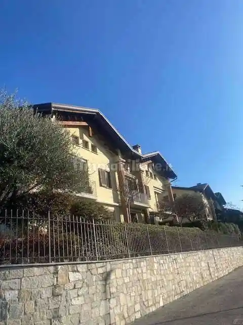 Appartamento in vendita a Como