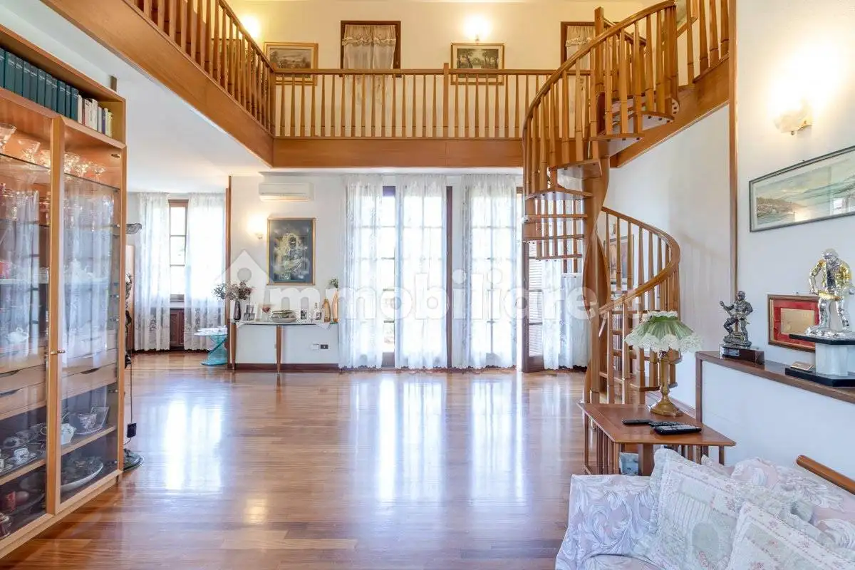 Villa in vendita a Bologna