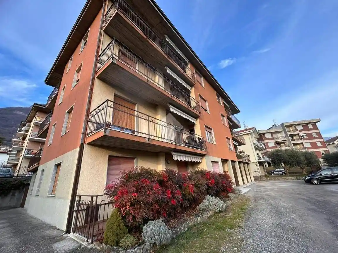 Appartamento in affitto a Costa Volpino