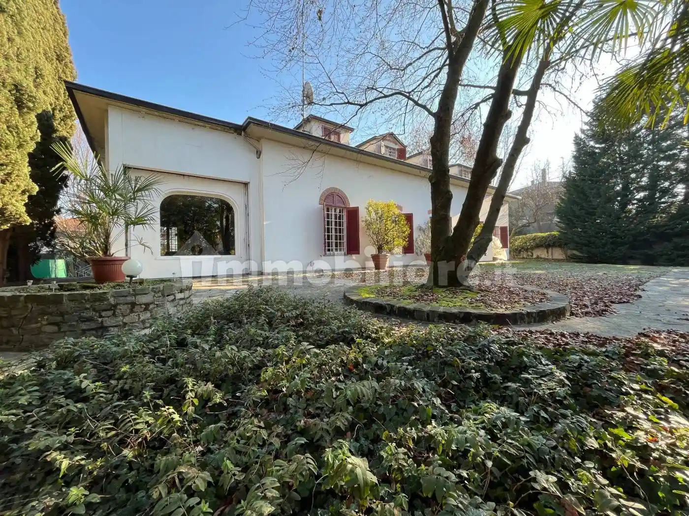 Villa in vendita a Busto Arsizio
