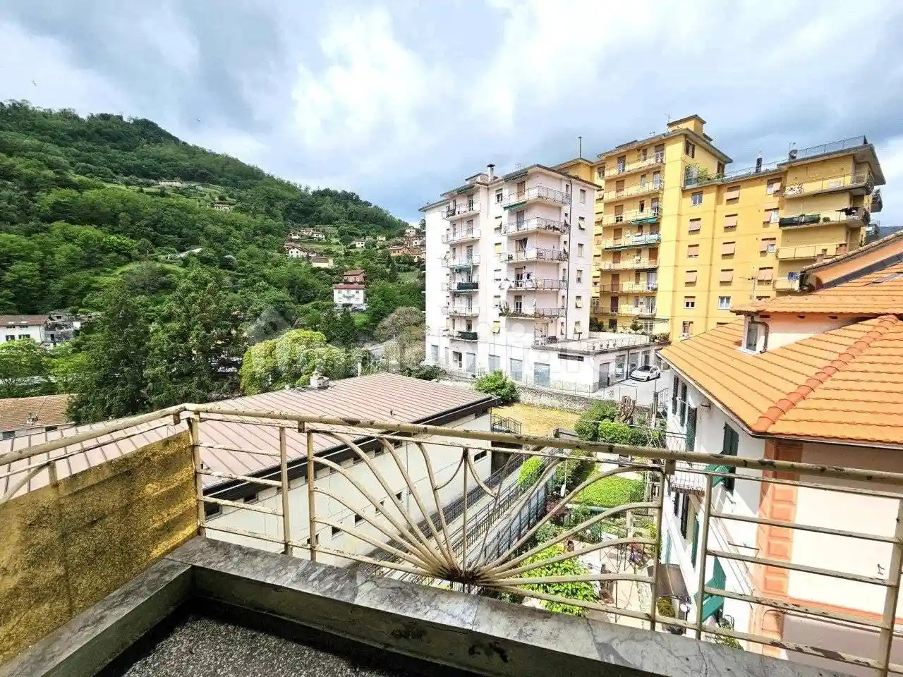 Appartamento in vendita a Campomorone
