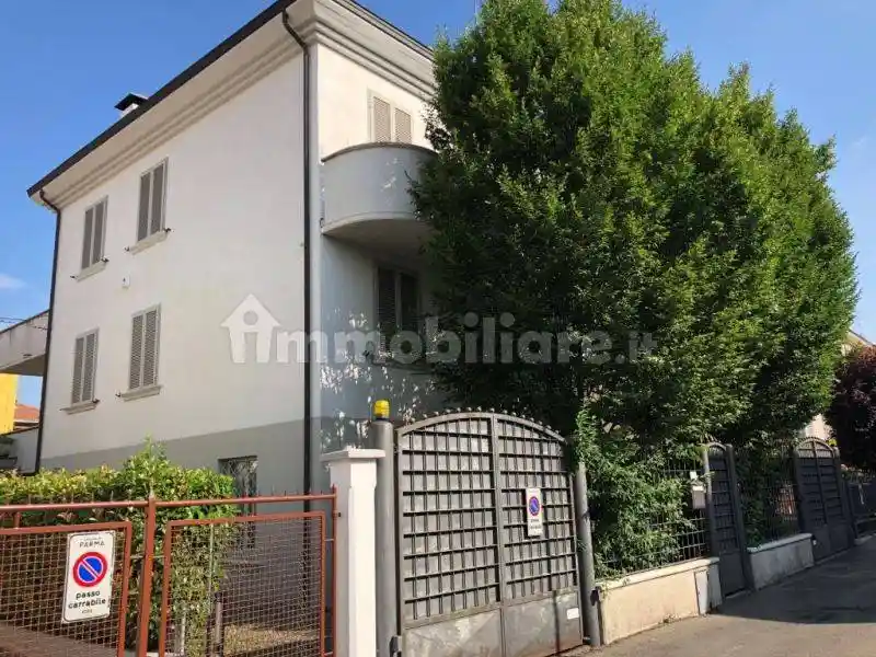 Villa in vendita a Parma