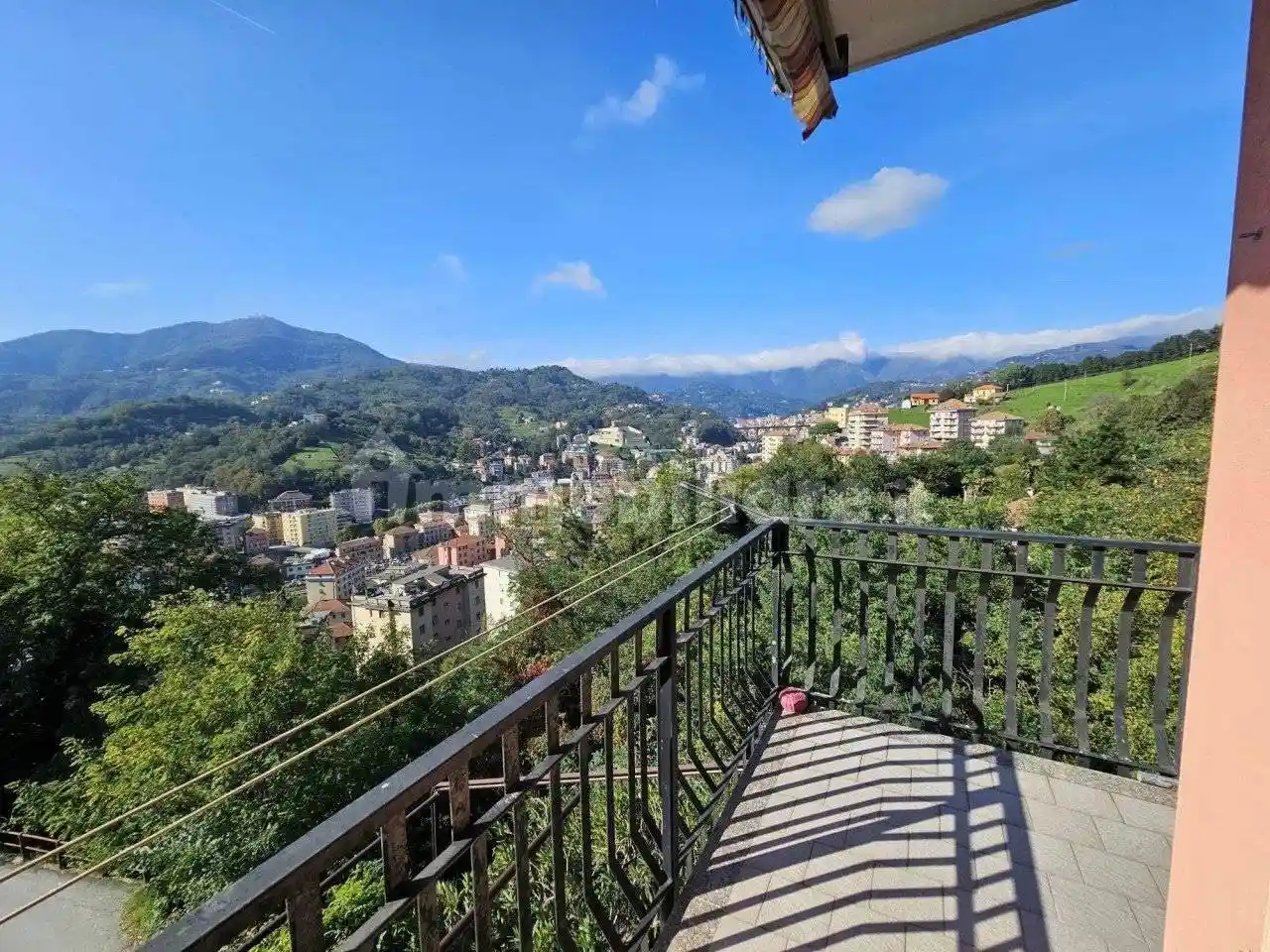 Appartamento in vendita a Serra Riccò