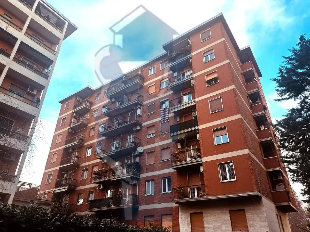 Appartamento in vendita a Milan