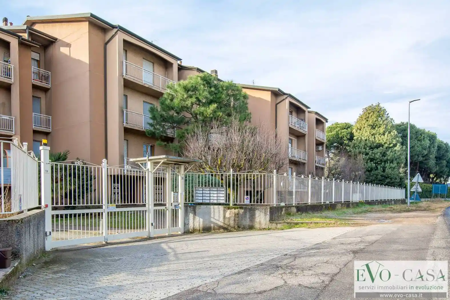 Appartamento in vendita a Buscate