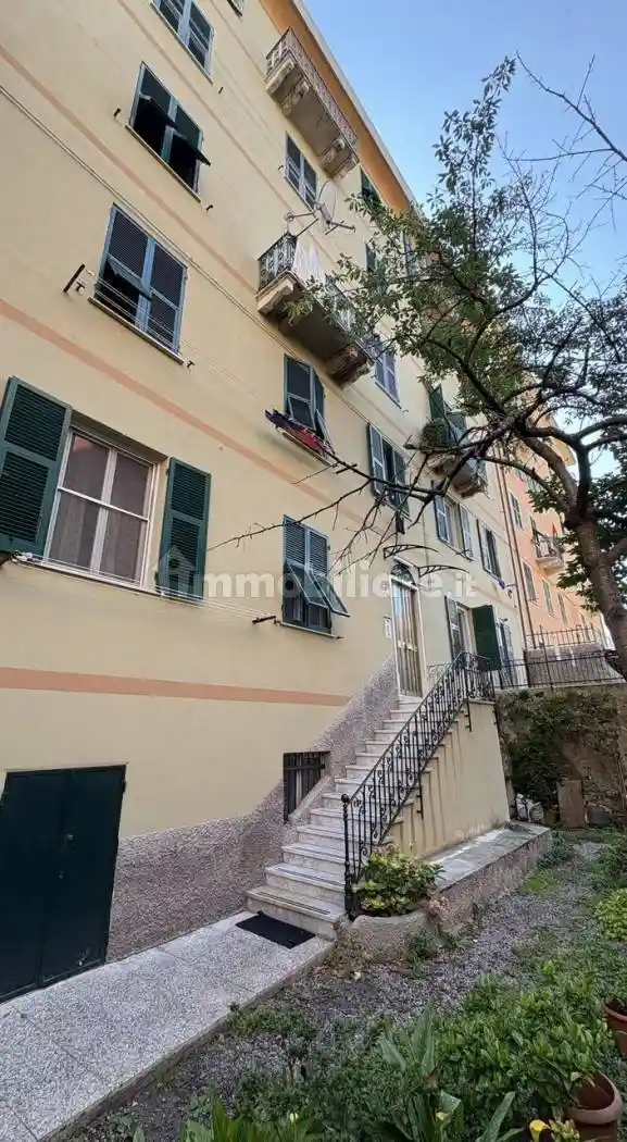 Appartamento in vendita a Genova