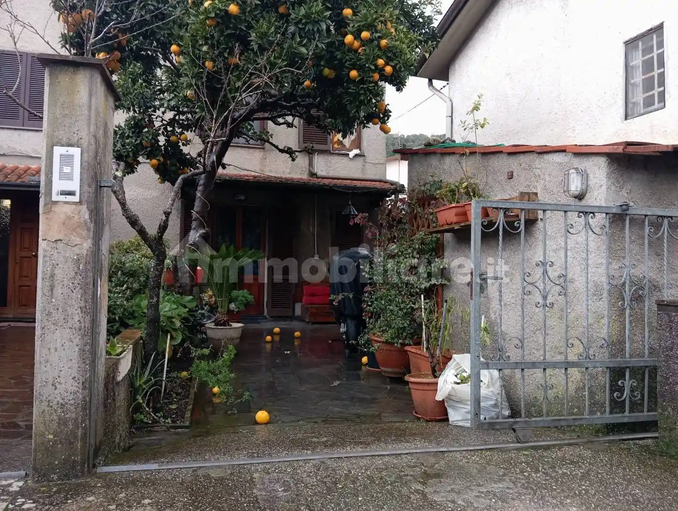 Casa indipendente in vendita a Camaiore
