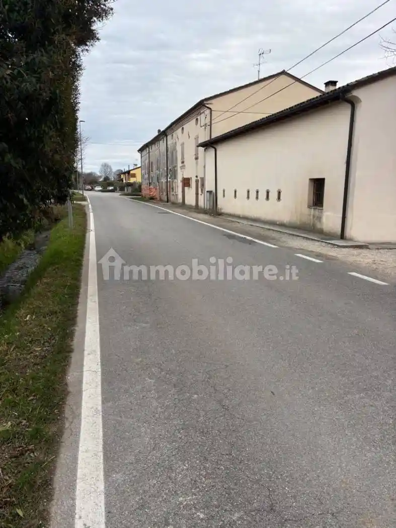 Rustico - Casale in vendita a Montebelluna