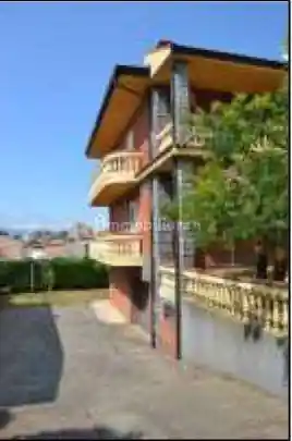 Villa unifamiliare Contrada Poparace, Centro, Chiaravalle Centrale - foto 3