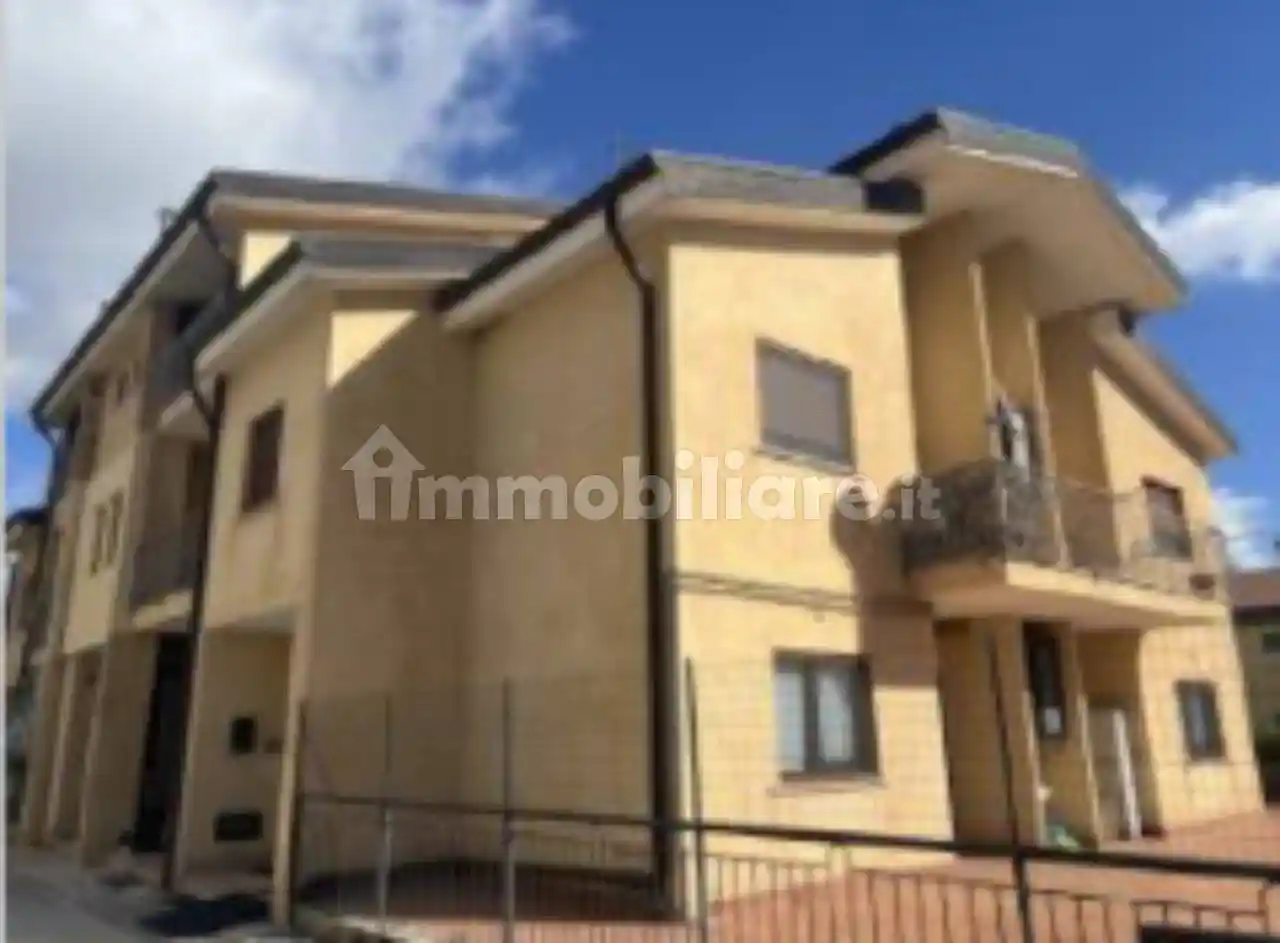 Quadrilocale via Vincenzo Valinoti Latorraca, Moliterno - foto 2