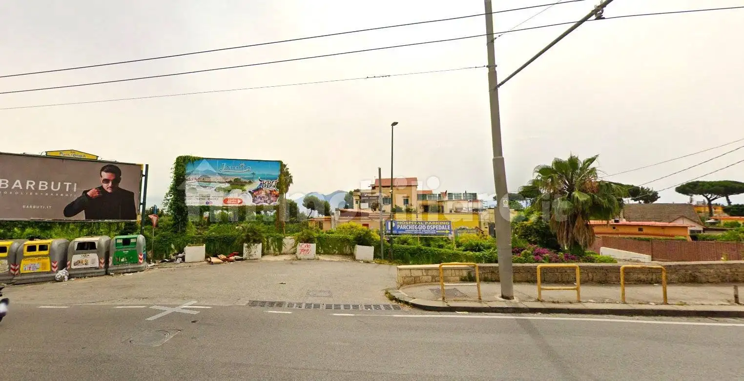 Appartamento in affitto a Napoli