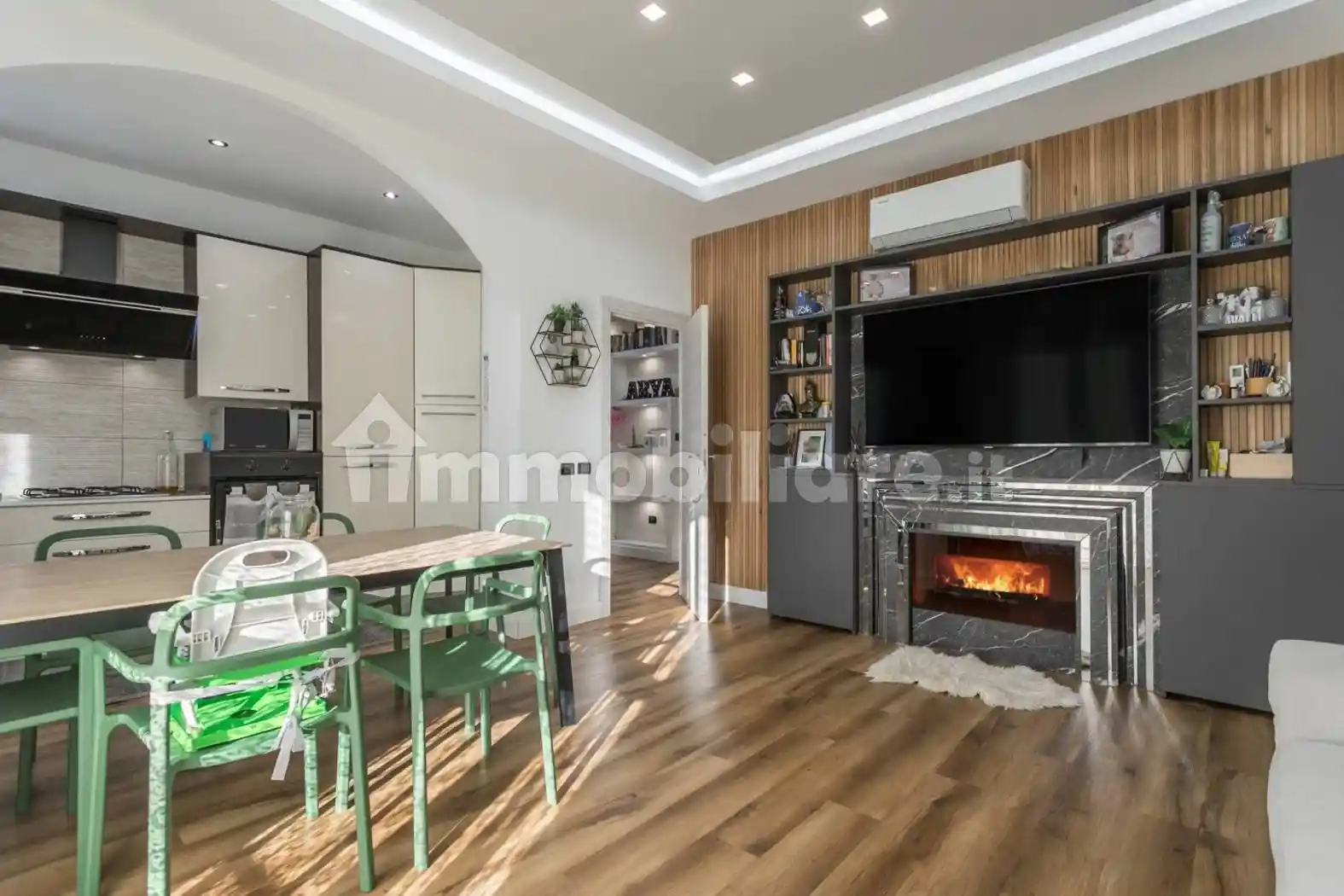 Appartamento in vendita a Carugate