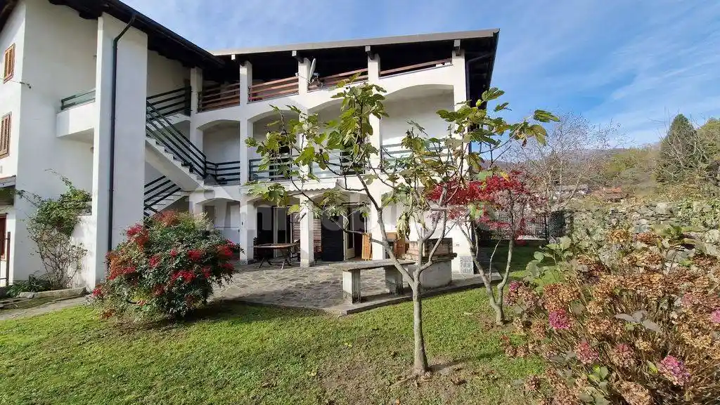 Casa indipendente in vendita a Cesara