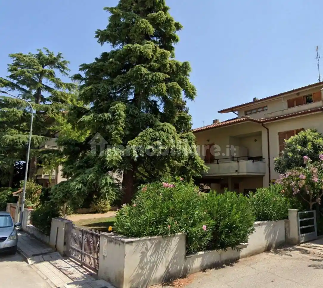 Appartamento in vendita a Falconara Marittima