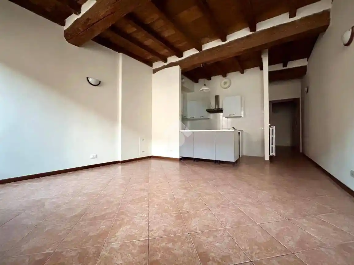 Appartamento in affitto a Castelleone