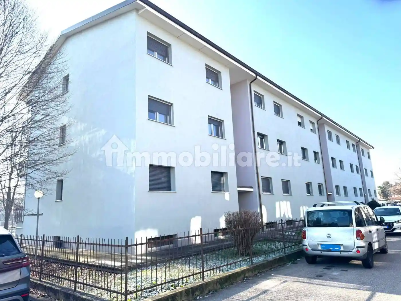 Palazzo - Edificio in vendita a Cambiano