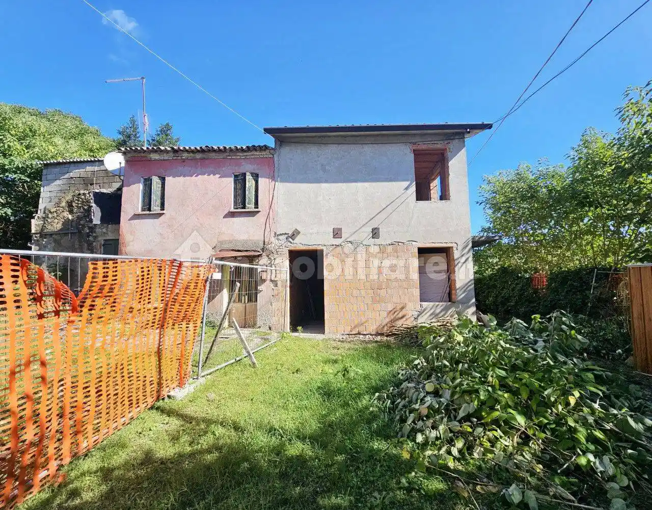 Rustico - Casale in vendita a Baone